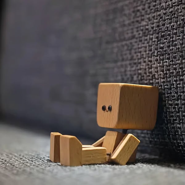 ❤🎁Shaking Feet Wooden Figure with 12PCS Magnetic Expressions
