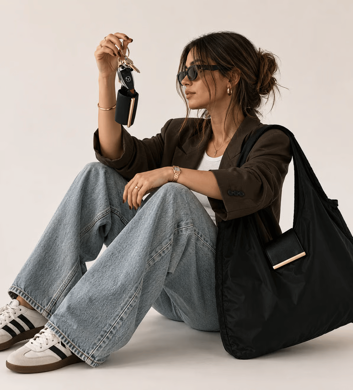 Transformable Keychain Tote – From Charm to Full-Size Bag in Seconds